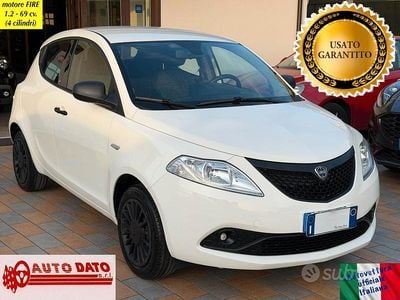 Usata Lancia Ypsilon 69 CV (50 kW) 2019 Bianco Utilitaria