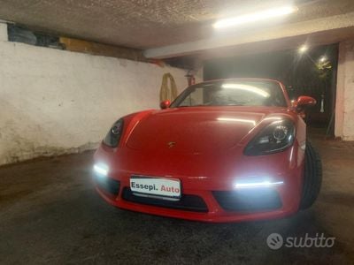 Usata Porsche 718 Spyder 300 CV (220 kW) 2020 Rosso Cabrio