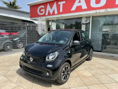 Usata Smart ForFour Prime 90 CV (66 kW) 2017 Nero Utilitaria