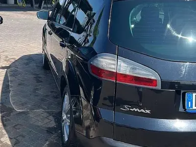 Usata Ford S-MAX 140 CV (102 kW) 2006 Nero Monovolume