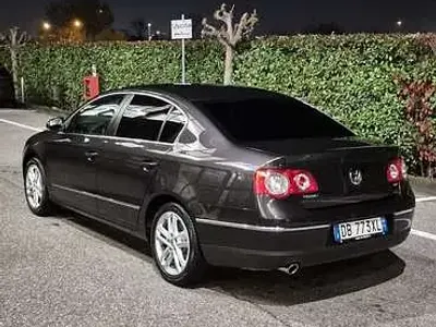 Usata VW Passat Comfortline 116 CV (85 kW) 2006 Berlina