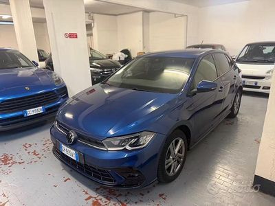 Usata VW Polo R-line 95 CV (69 kW) 2021 Blu Utilitaria