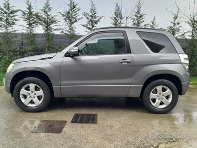 usata Suzuki Grand Vitara 3 porte 2010