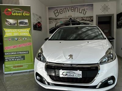 Bianco Usata 2016 Peugeot 208 GT-line Utilitaria | 9490 € (Cara)