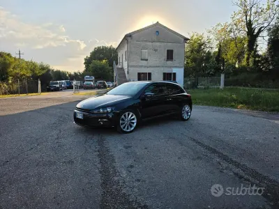 Begagnad VW Scirocco 140 HK (102 kW) 2011 Svart Sportkupé