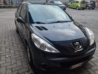 Usata Peugeot 206 60 CV (44 kW) 2011 Nero Berlina