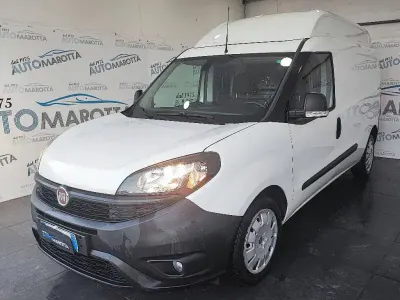 Usata Fiat Doblò 105 CV (77 kW) 2019 Bianco Monovolume