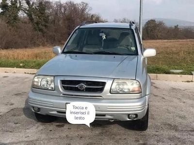 Usata Suzuki Grand Vitara 128 CV (94 kW) 1998 Grigio SUV
