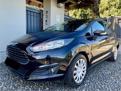 Usata Ford Fiesta 75 CV (55 kW) 2015 Nero Berlina