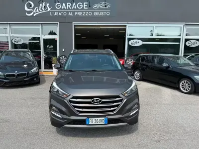Usata Hyundai Tucson Comfort 141 CV (103 kW) 2016 Grigio SUV
