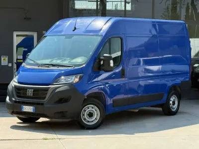Usata Fiat Ducato 120 CV (88 kW) 2023 Blu/azzurro Furgone