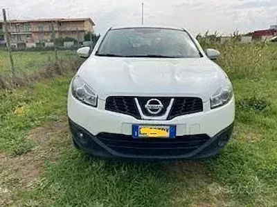 Usata Nissan Qashqai 131 CV (96 kW) 2013 Bianco SUV