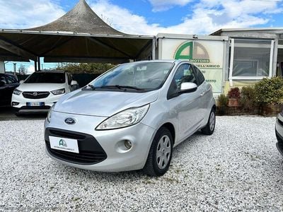 Usata Ford Ka Individual 69 CV (50 kW) 2015 Argento Berlina