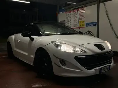 Usata Peugeot RCZ 160 CV (117 kW) 2012 Bianco Coupé