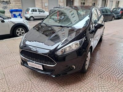 Usata Ford Fiesta 75 CV (55 kW) 2016 Nero Utilitaria