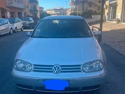 Usata VW Golf IV 101 CV (74 kW) 2004 Grigio Berlina