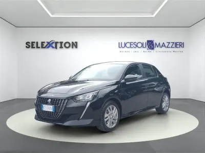 Usata Peugeot 208 Active 100 CV (73 kW) 2020 Nero Utilitaria
