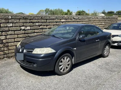 Usata Renault Mégane Cabriolet 106 CV (77 kW) 2008 Nero Cabrio