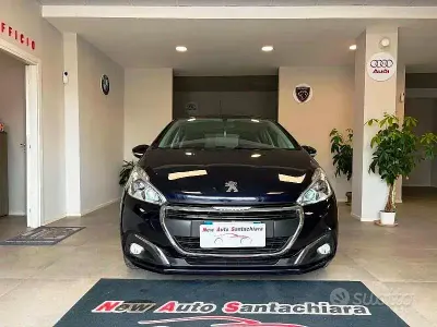 Usata Peugeot 208 Active 82 CV (60 kW) 2018 Bluazzurro Utilitaria