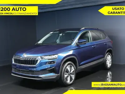 Begagnad Skoda Karoq Executive 150 HK (110 kW) 2024 Blå SUV