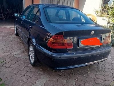 Usata BMW 320 Efficient Dynamics 2002 Blu Berlina