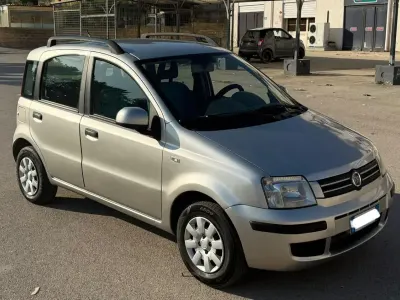 Usata Fiat Panda 69 CV (50 kW) 2006 Grigio Utilitaria