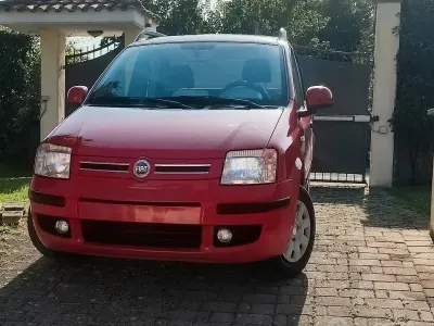 Usata Fiat Panda Dynamic 69 CV (50 kW) 2006 Rosso Utilitaria