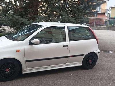 Usata Fiat Punto 133 CV (97 kW) 1995 Berlina
