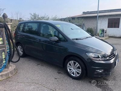 Käytetty VW Touran