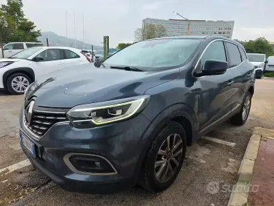 Second-hand Renault Kadjar 116 CP (85 kW) 2022 Albastru SUV