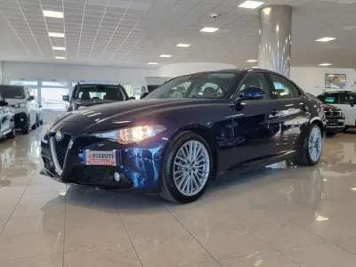 Begagnad Alfa Romeo Giulia Super 150 HK (110 kW) 2017 Blå Sedan