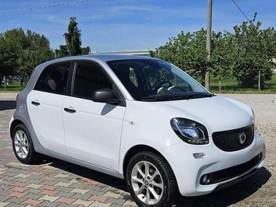 Usata Smart ForFour 71 CV (52 kW) 2017 Bianco Utilitaria