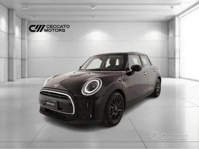 Usata Mini ONE Classic 75 CV (55 kW) 2021 Nero Utilitaria