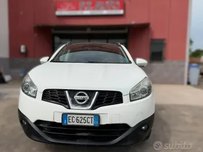 Usata Nissan Qashqai 111 CV (81 kW) 2010 Bianco SUV
