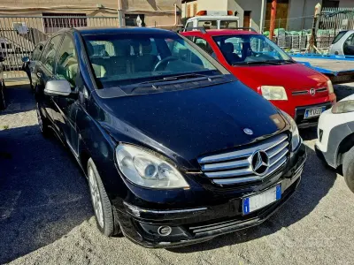 Usata Mercedes B200 2007 Nero Monovolume