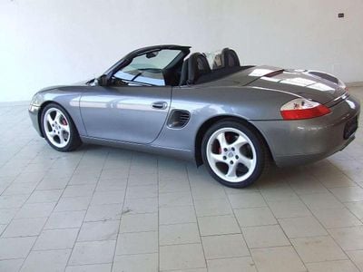 Usata Porsche Boxster 252 CV (185 kW) 2001 Grigio Cabrio