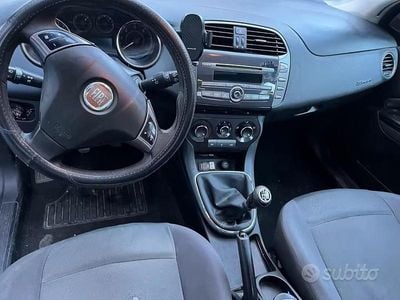 Usata Fiat Bravo 120 CV (88 kW) 2009 Blu Utilitaria