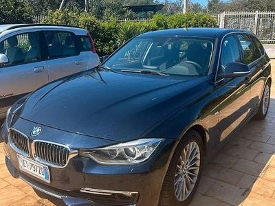 Usata BMW 320 Luxury Line 184 CV (135 kW) 2014 Blu/azzurro Station wagon