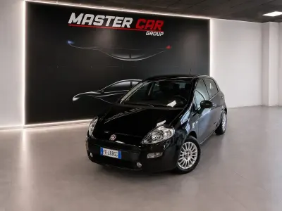Usata Fiat Punto Street 95 CV (69 kW) 2018 Blu Utilitaria