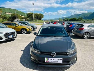 Usata VW Polo Trendline 65 CV (47 kW) 2019 Argento Utilitaria