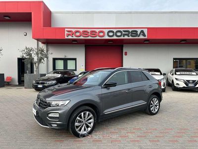 Usata VW T-Roc Advance 116 CV (85 kW) 2018 Grigio SUV