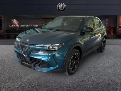 Usata Alfa Romeo Junior 114 kW (156 CV) 2025 Blu/azzurro SUV