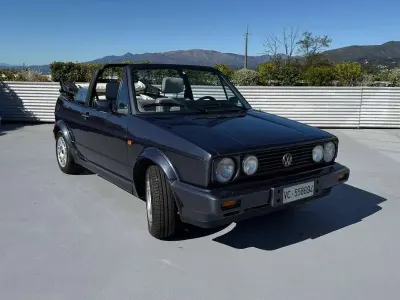 Usata VW Golf Cabriolet 110 CV (80 kW) 1990 Blu/azzurro Cabrio