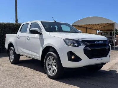 Nuova Isuzu D-Max 163 CV (119 kW) 2026 Splash white Pick-up