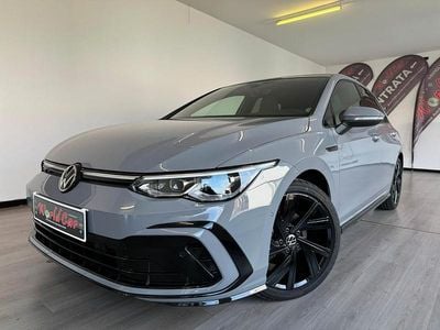 Begagnad VW Golf VIII R-line 149 HK (109 kW) 2024 Grå Sedan