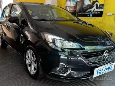 Usata Opel Corsa 90 CV (66 kW) 2015 Nero Utilitaria