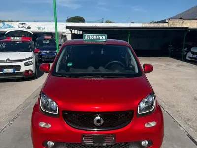 Usata Smart ForFour Passion 71 CV (52 kW) 2016 Rosso Utilitaria