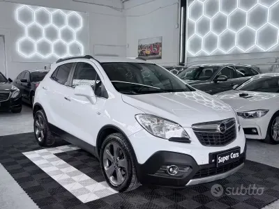 Usata Opel Mokka Cosmo 131 CV (96 kW) 2015 Bianco SUV