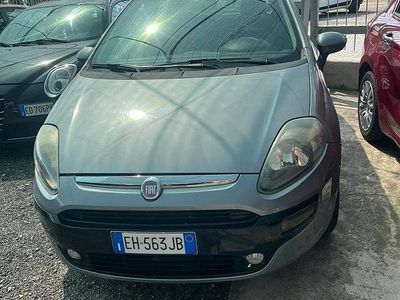 Usata Fiat Grande Punto 77 CV (56 kW) 2011 Grigio Utilitaria