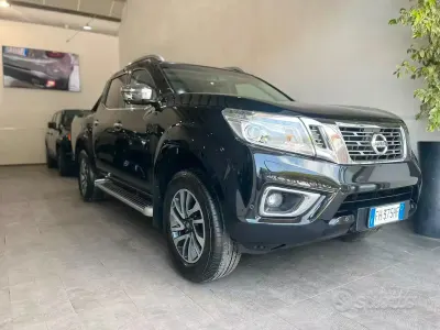 Usata Nissan Navara 190 CV (139 kW) 2017 Nero Pick-up
